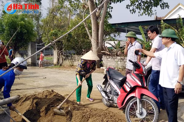 thach ha gan luan chuyen can bo voi xay dung chinh don dang