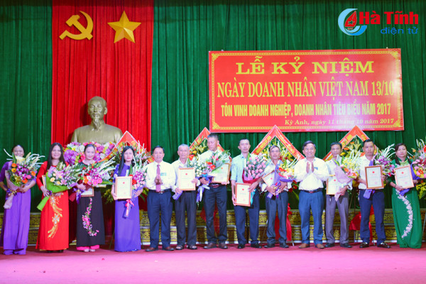 ky anh ton vinh 14 doanh nghiep doanh nhan tieu bieu