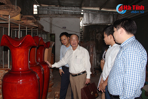 lua chon doanh nghiep de ho tro nhan rong cac mo hinh khoi nghiep