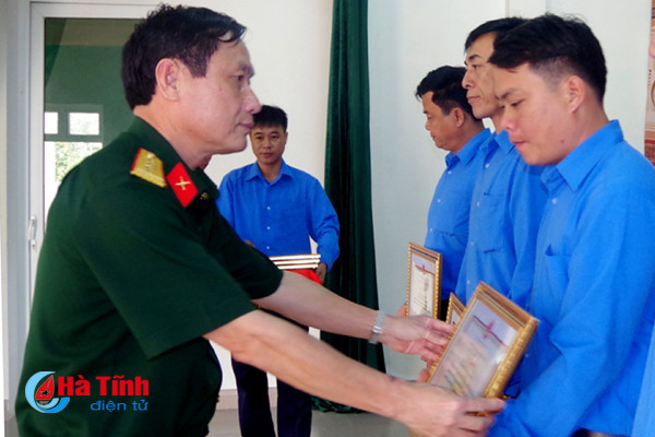 xuat quan lam nhiem vu quy tap mua kho 2017 2018 o lao