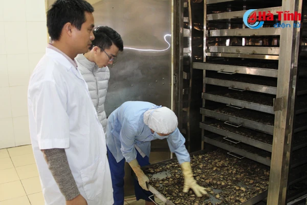 hop tac cong tu gap kho do nguoi dan con tu duy an xoi