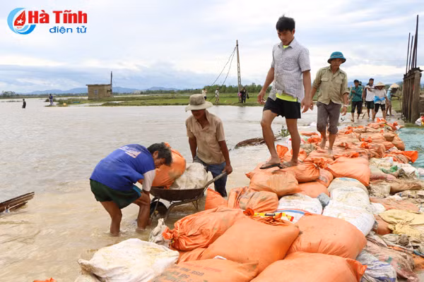 video 4 gio doc suc cuu de huu phu