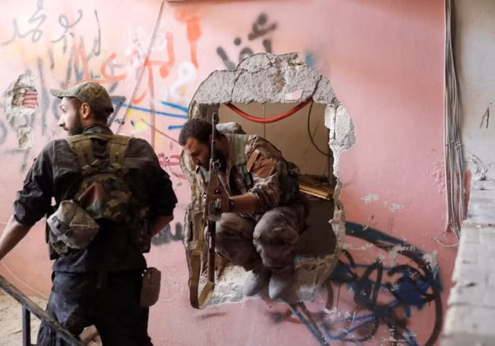 canh tan khoc dang so vi bom dan o raqqa trong cuoc chien chong is