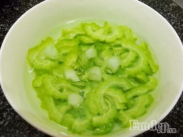 cuoi tuan thu mon nom tom tuoi muop dang trai nghiem moi me khong nen bo qua