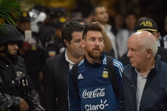 lionel messi duoc bao ve dac biet truoc tran cau sinh tu cua argentina