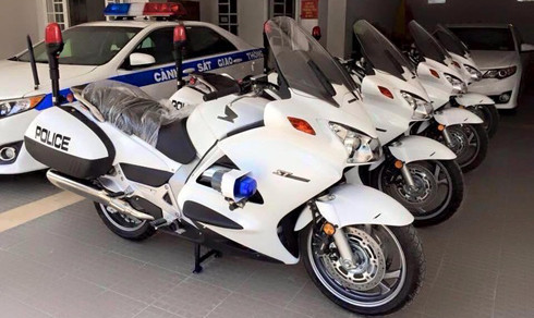 dan xe khung cua canh sat giao thong viet nam phuc vu apec