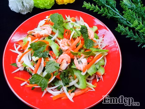 cuoi tuan thu mon nom tom tuoi muop dang trai nghiem moi me khong nen bo qua