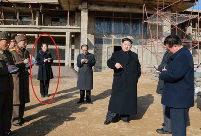 hinh anh ve co em gai duoc ong kim jong un tin tuong trao quyen luc