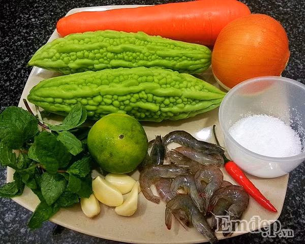 cuoi tuan thu mon nom tom tuoi muop dang trai nghiem moi me khong nen bo qua