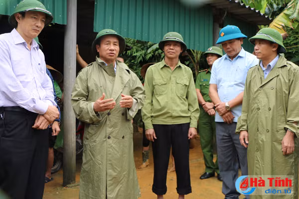 xa lu dung quy trinh dam bao an toan cho nguoi va tai san trong mua bao
