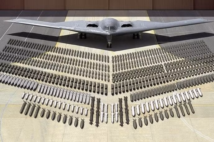 ben trong bieu tuong chien tranh cua nuoc my