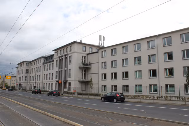 Những công trình gắn liền với ông Putin trong 5 năm làm điệp viên tại Đức ảnh 3 nhung cong trinh gan lien voi ong putin trong 5 nam lam diep vien tai duc