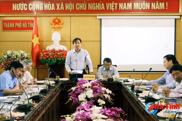 chon danh nhan tho tu o van mieu phai ton vinh dao hoc cua nguoi ha tinh