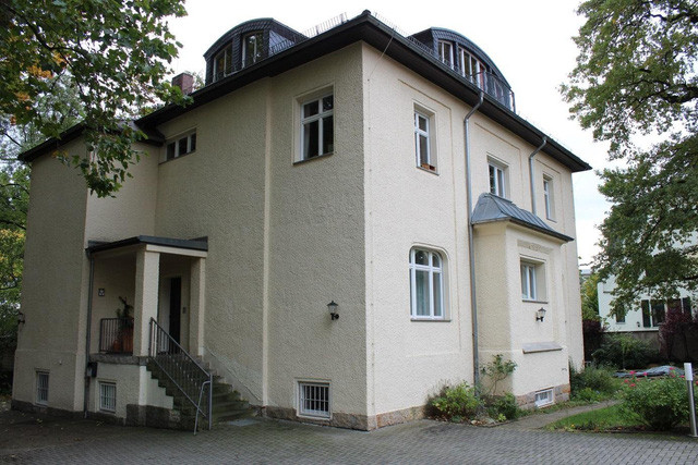 Những công trình gắn liền với ông Putin trong 5 năm làm điệp viên tại Đức ảnh 5 nhung cong trinh gan lien voi ong putin trong 5 nam lam diep vien tai duc