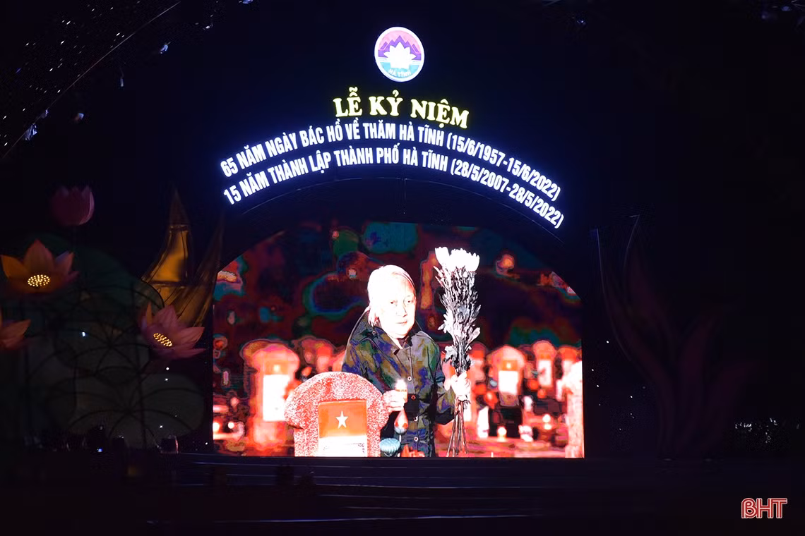 Lời Người vọng mãi núi Hồng sông La