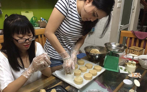 banh trung thu homemade lieu co sach