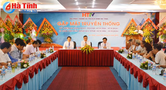 gap mat truyen thong 60 nam phat thanh va 25 nam truyen hinh ha tinh