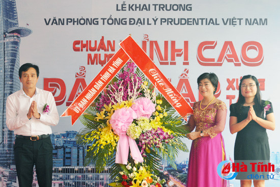 prudential khai truong van phong tong dai ly tieu chuan moi tai ha tinh