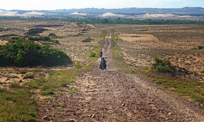 Cung đường chinh phục sa mạc cát lớn nhất Việt Nam ảnh 17 cung duong chinh phuc sa mac cat lon nhat viet nam