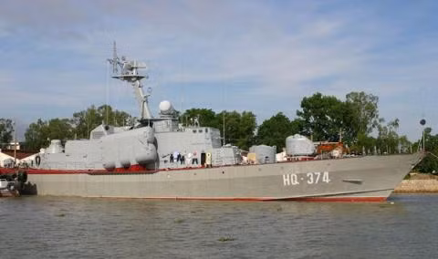 nga noi ve ung vien thay the tau tarantul cua viet nam