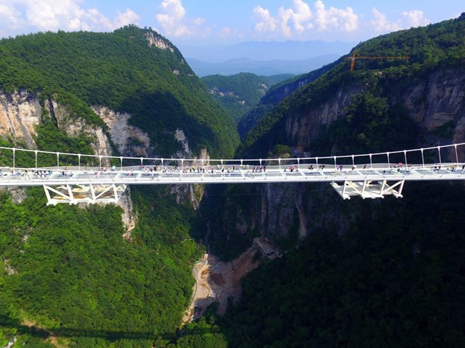 cau kinh dai nhat the gioi bi dong cua vo thoi han