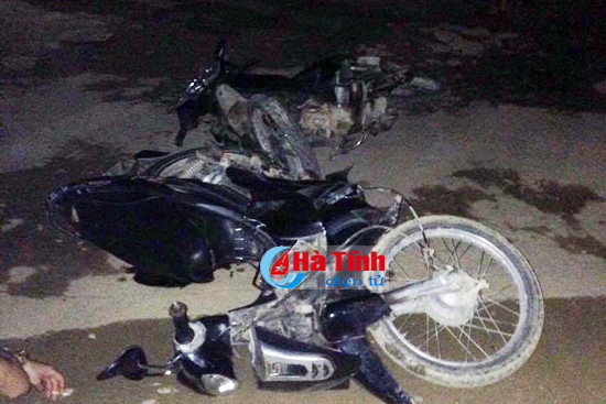 xe may dam nhau 5 nguoi bi thuong nang