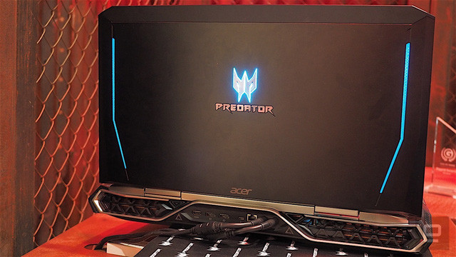 sieu quai vat acer predator 21x viet lai lich su cua laptop