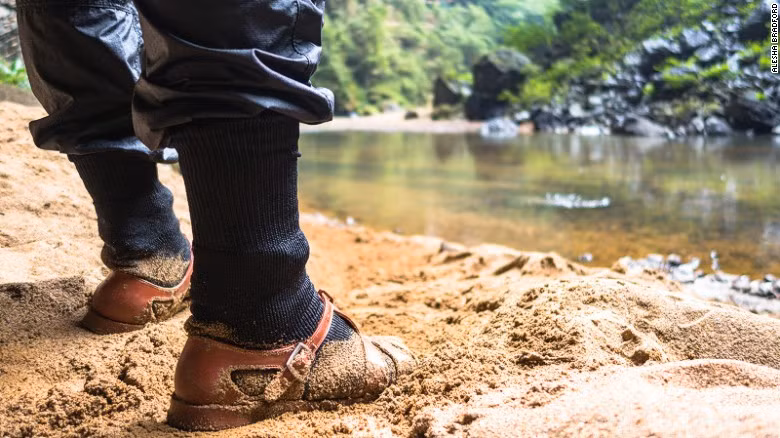 kham pha son doong voi phong vien kenh truyen hinh my cnn