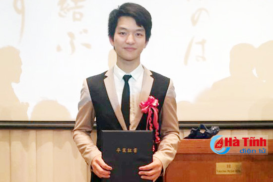 thi the nam sinh du hoc o nhat bi tu vong luc tam bien da ve dat me