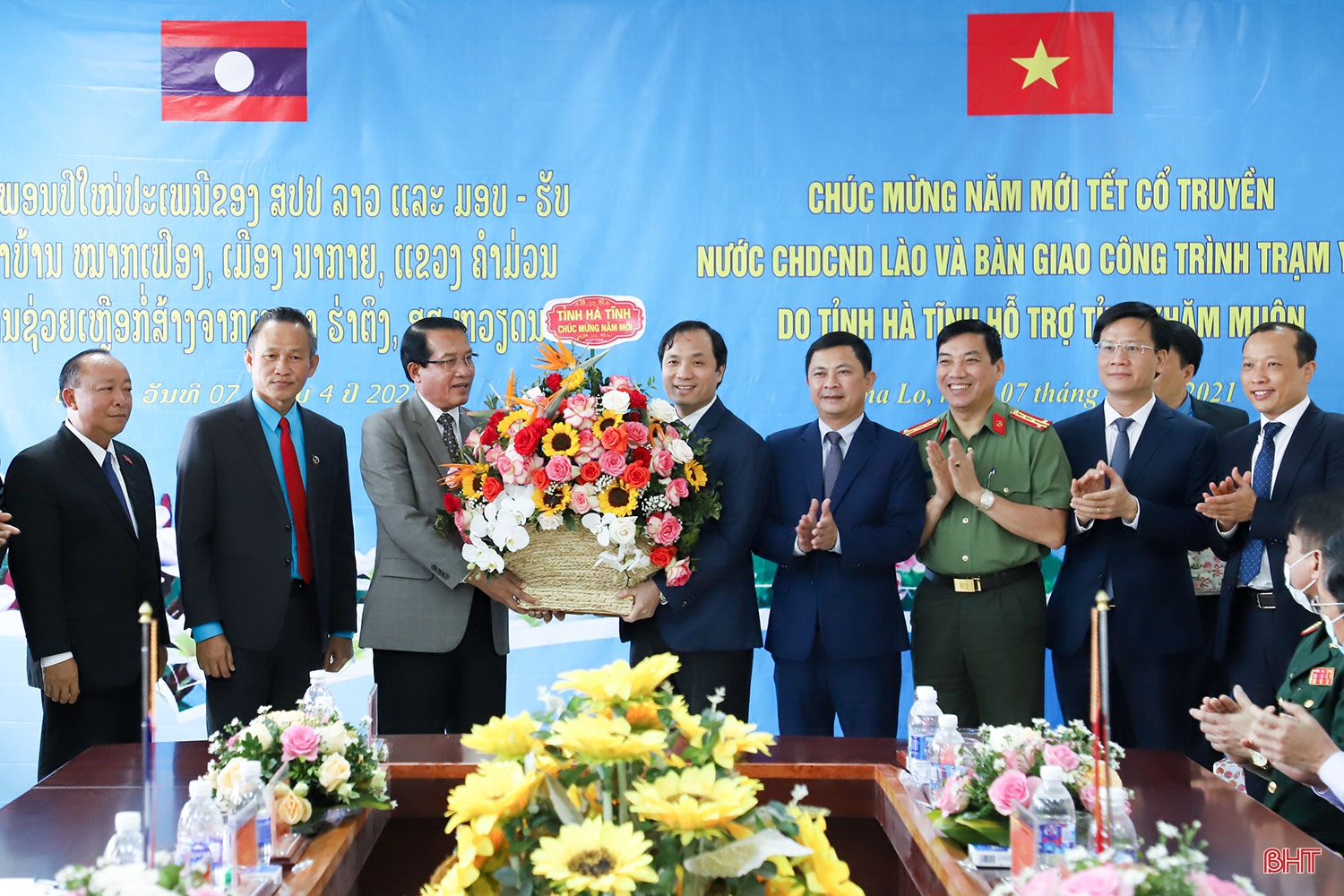 Hà Tĩnh thắt chặt tình hữu nghị, hợp tác toàn diện với Bôlykhămxay và Khăm Muộn