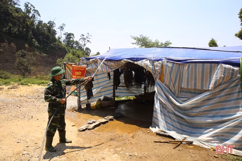 Dịch đã vãn, chiến sỹ Biên phòng Hà Tĩnh vẫn “gồng mình” chốt chặn đường biên