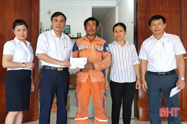 Điện lực Hà Tĩnh: 80 triệu đồng hỗ trợ người lao động có hoàn cảnh khó khăn