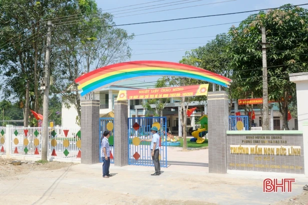 Phong trào thi đua “tiếp lửa” đại hội Đảng các cấp ở Hà Tĩnh