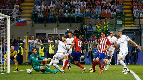 Trọng tài nhận sai khi công nhận bàn thắng của Ramos ở Champions League 2016