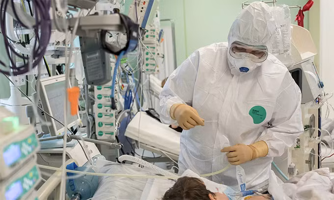 Nga thành vùng dịch Covid-19 lớn thứ hai thế giới