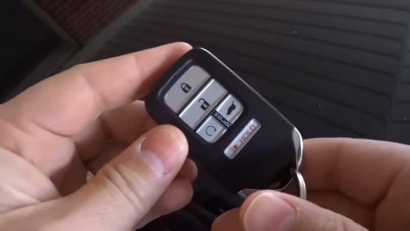 Những lỗi thường gặp trên chìa khóa thông minh khiến tài xế Việt đau đầu