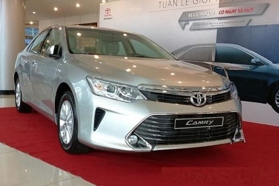 Toyota Việt Nam triệu hồi gần 30.000 xe Camry, Innova và Corolla Atis