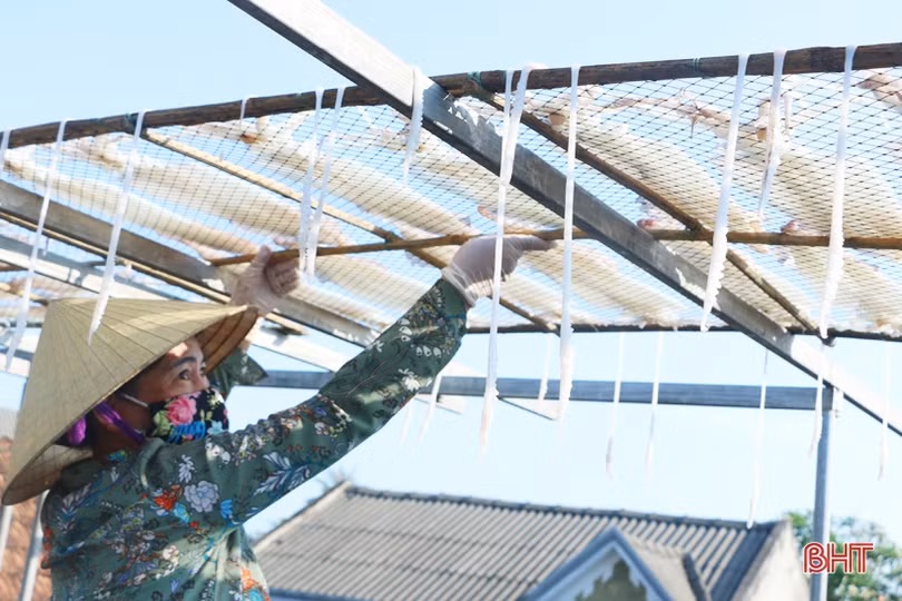 Đặc sản mực một nắng Hà Tĩnh làm “xiêu” lòng khách