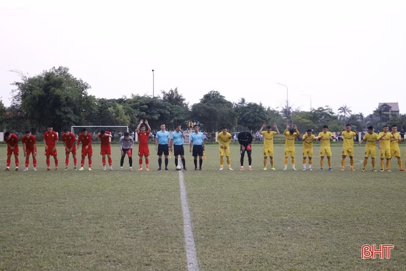 Hồng Lĩnh Hà Tĩnh thua 2-3 trong trận giao hữu với Sông Lam Nghệ An
