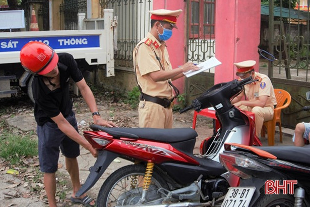 32 phương tiện bị tạm giữ sau 2 ngày Công an Hương Khê ra quân cao điểm 