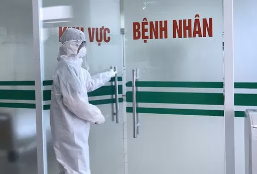 Thêm 2 ca mắc Covid-19 từ Nga trở về, đã cách ly ngay khi nhập cảnh