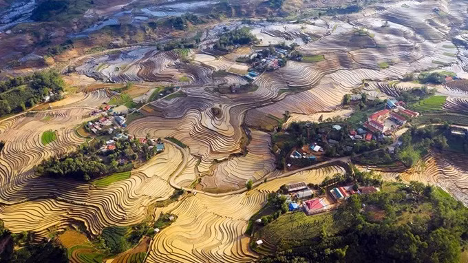 Tháng 5 đắm say vẻ đẹp Y Tý mùa nước đổ