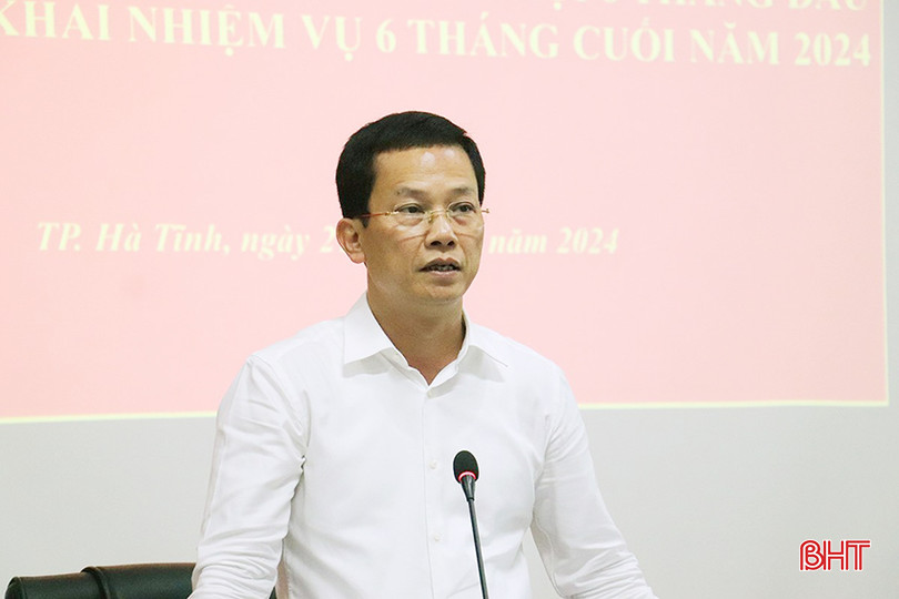 Chủ tịch UBND thành phố Nguyễn Trọng Hiếu kết luận hội nghị. 004.jpg