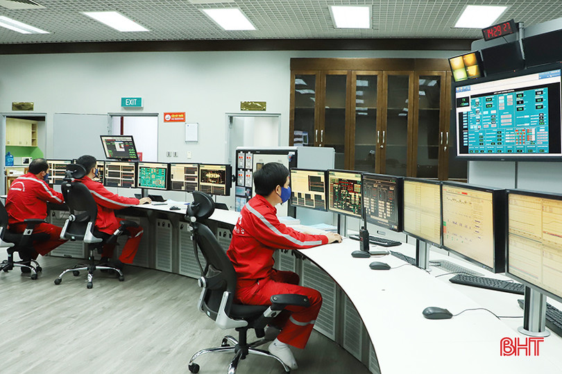 Động lực tăng trưởng chính của khu vực công nghiệp 6 tháng đầu năm là nhờ sản lượng điện của Nhà máy Nhiệt điện Vũng Áng 1 tăng 67% so với cùng kỳ năm trước. a1.jpg