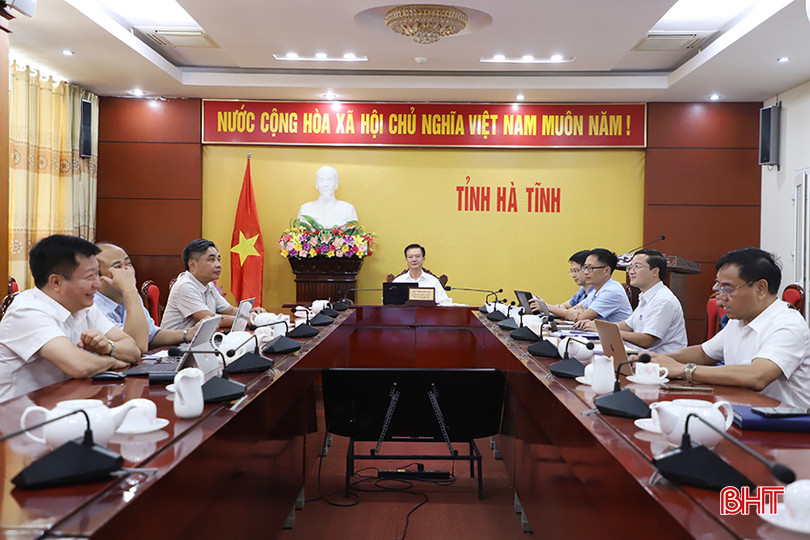 Phó Chủ tịch UBND tỉnh Trần Báu Hà chủ trì tại điểm cầu Hà Tĩnh. 2.jpg
