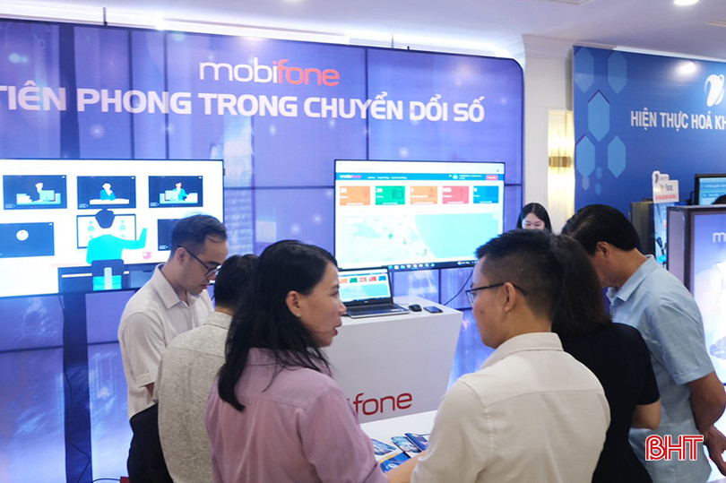 MobiFone Hà Tĩnh đã tiên phong trong ứng dụng chuyển đổi số và cung cấp các giải pháp chuyển đổi số cho Chính phủ, các cơ quan Nhà nước và doanh nghiệp. 2.jpg