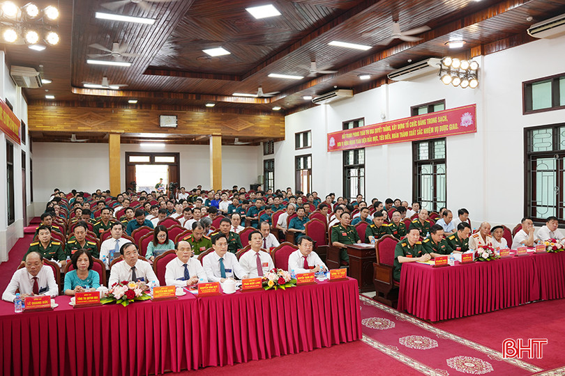 Đại biểu tham dự đại hội. 004.jpg