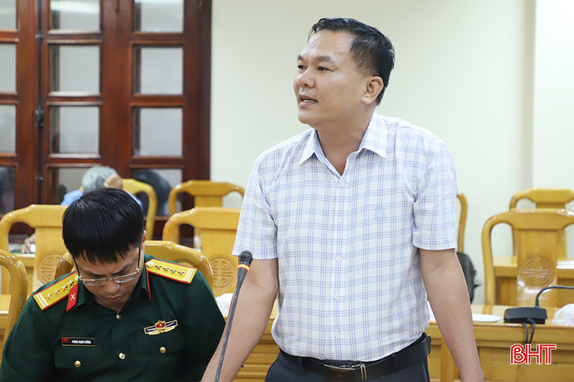 Phó Giám đốc Sở TT&TT Dương Kim Nga góp ý về công tác tuyên truyền, tác nghiệp báo chí tại lễ khởi công. 1.jpg