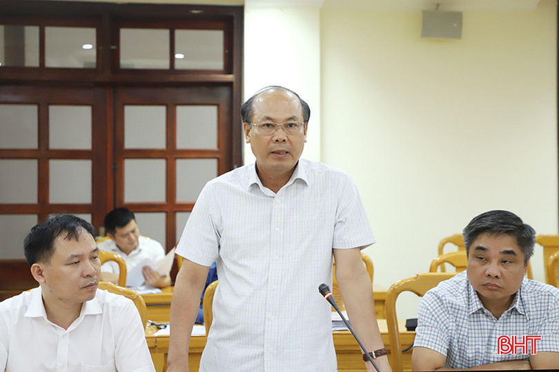 Phó Giám đốc Sở Công thương Dương Thanh Hòa cho rằng Công ty CP Phát triển trạm sạc toàn cầu V-Green cần nghiên cứu nhu cầu của người dân theo khu vực để xây dựng, bố trí trạm sạc hợp lý. a2.jpg