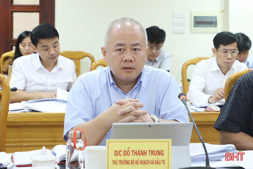Thứ trưởng Bộ KH&ĐT Đỗ Thành Trung phát biểu tại buổi làm việc. 2.jpg